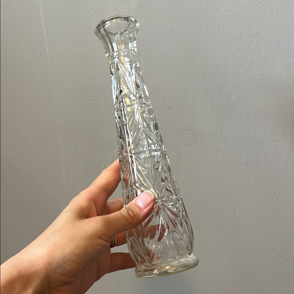 Vintage - Clear Glass Vase